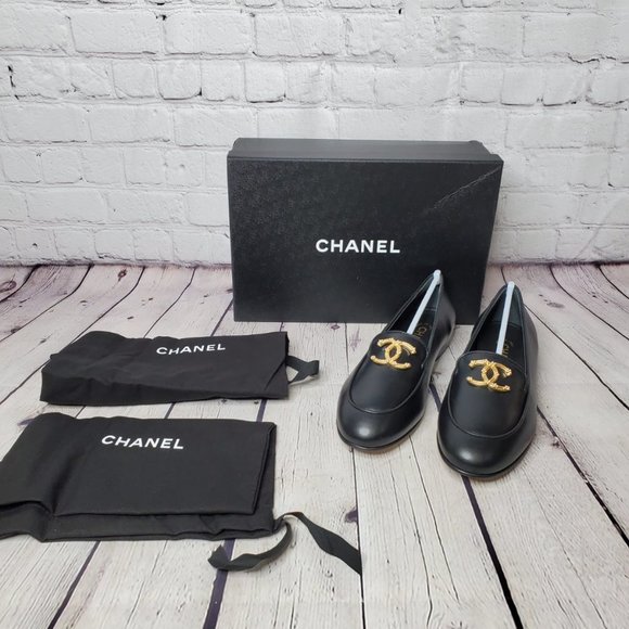 Chanel Loafers Women's Shoes 100% Authentic - Picture 7 of 9